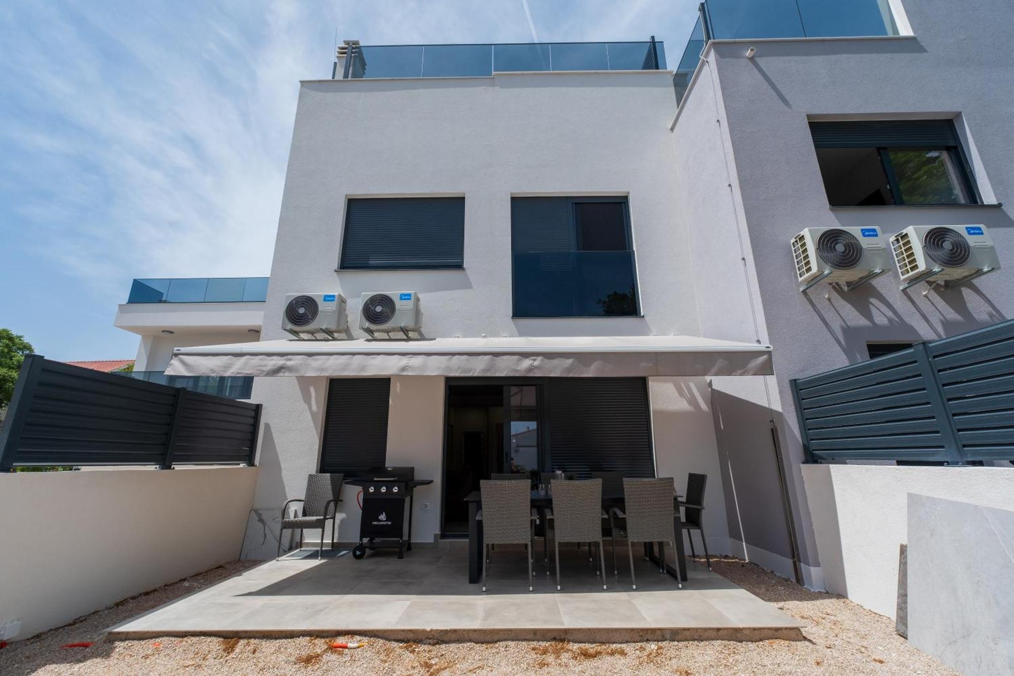 Three-Bedroom Premium Holiday Home Atmosfera With Private Pool&Sauna Vodice Exterior foto